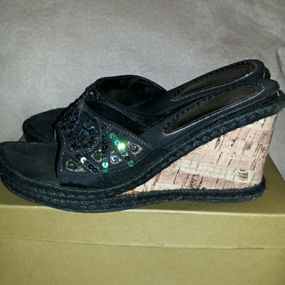 Shoes - Picture 2 of 2