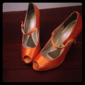 Tangerine silk bridesmaid shoes
