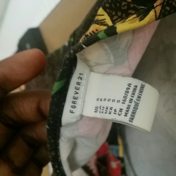 ❌🚫SOLD F21 Crop Top🚫❌ - Picture 4 of 4