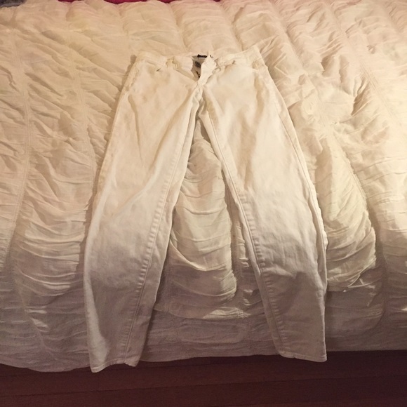 American eagle white skinny jeans