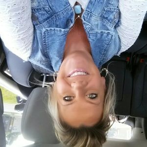 Meet your Posher, Rhonda