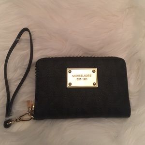 Black Michael Kors wristlet