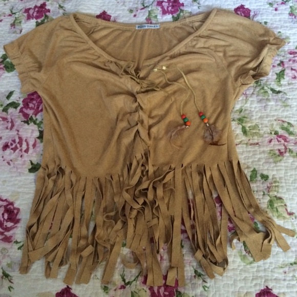 Nativa American top costume and earrings ✨