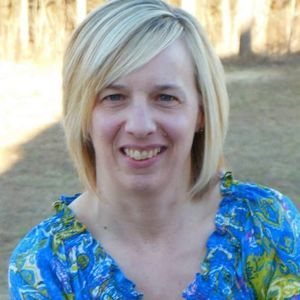 Meet your Posher, Debbie