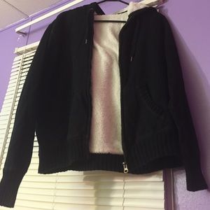 Warm black hoodie lined with cotton