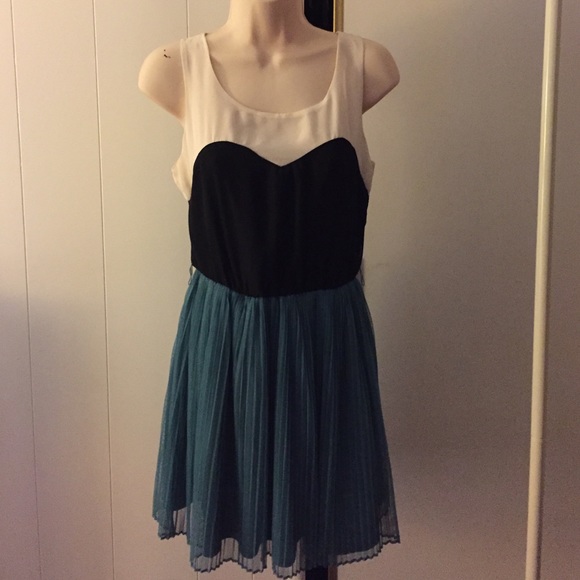 Cute casual dress sz S