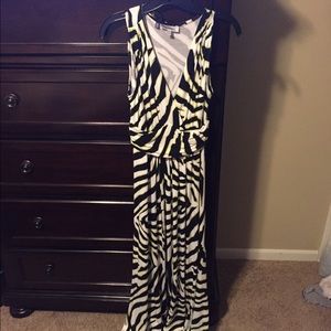 FINAL PRICE $ Jennifer Lopez Maxi Dress NWOT