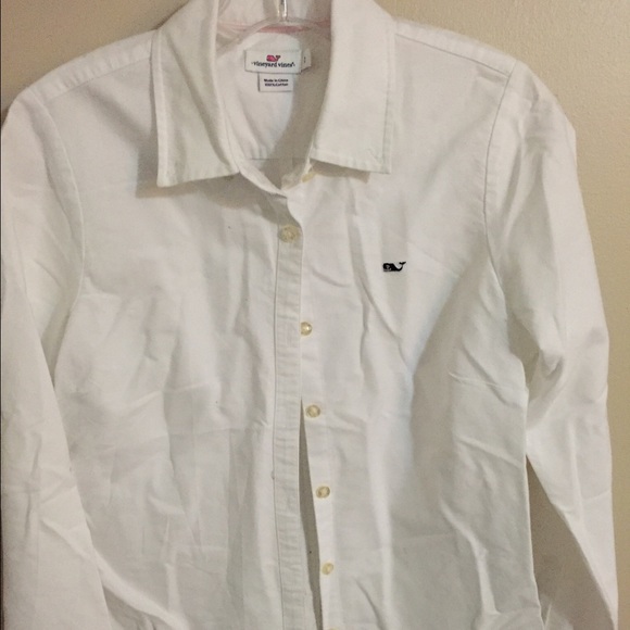 Vineyard vines size 2 button down white shirt