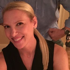 Meet your Posher, Hallie