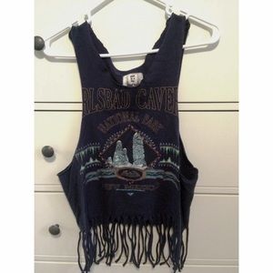 Muscle tank with fringe bottom