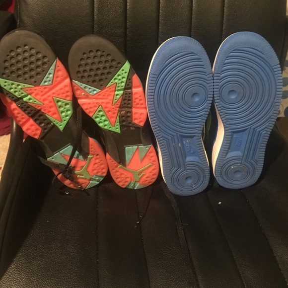 Shoes - Picture 2 of 4