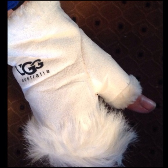 UGG 3/4 GLOVES