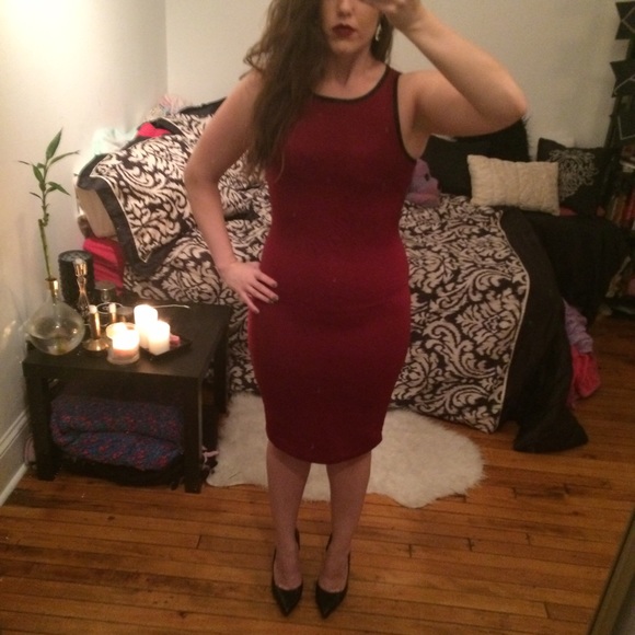 ❌Donated❌Leather Trim Geometric Burgundy Bodycon - Picture 3 of 4