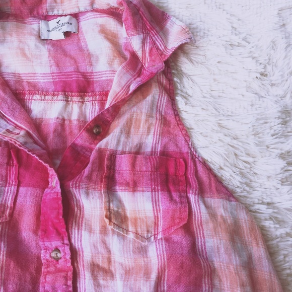 AEO Cropped Button Down