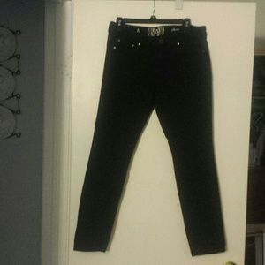 Black skinny pants