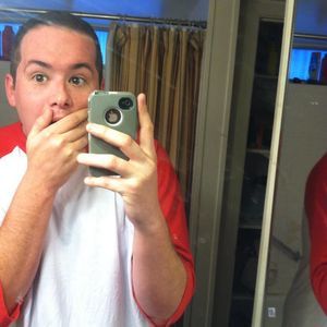 Meet your Posher, Zachary