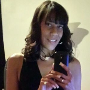 Meet your Posher, Brenda