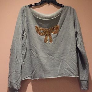 Scoop Neck Pullover