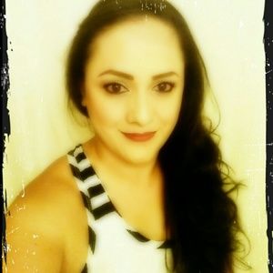 Meet your Posher, Miriam