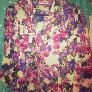 Button up flowy floral shirt