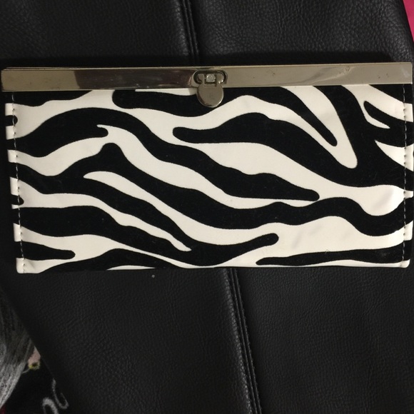 Zebra accordion wallet