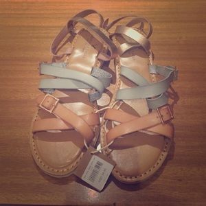 American Eagle Sandals