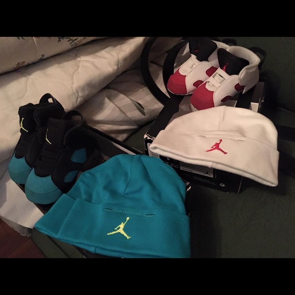 Infant Jordan's & hat