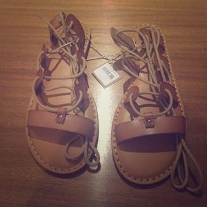 American Eagle Sandals