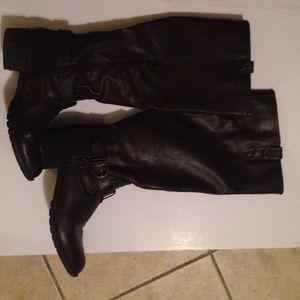 RIDDING BOOTS. Dark brown women's 10.