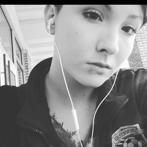 Meet your Posher, Taylor