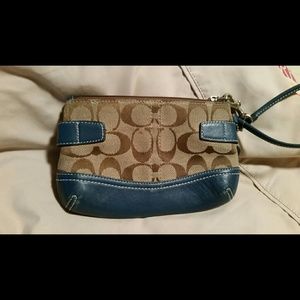 Wristlet