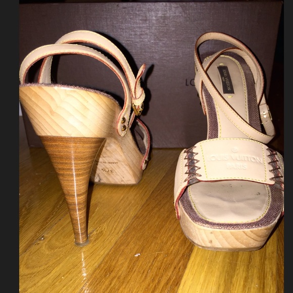 Louis Vuitton heels - Picture 4 of 4