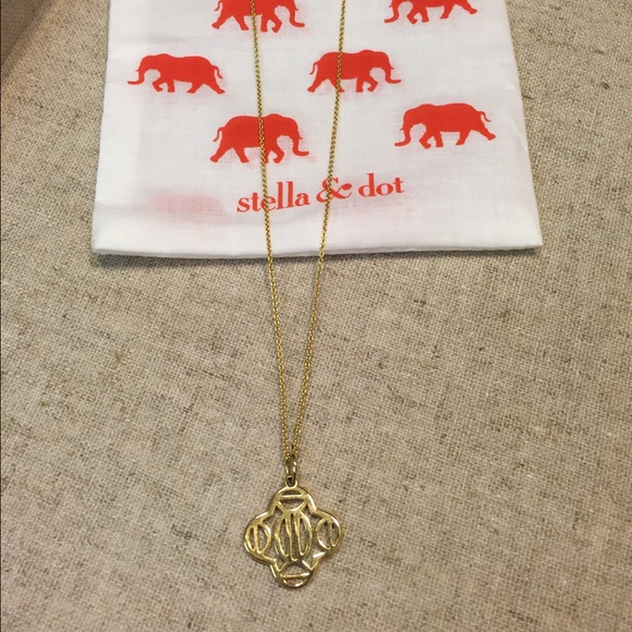 Stella & Dot Jewelry - Stella & Dot Clover Charm "D" in gold!!!!