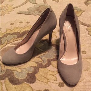 FLASH SALE!!! Vince Camuto - Taupe Suede Pump