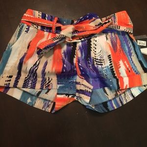Super Cute Printed Guess Shorts