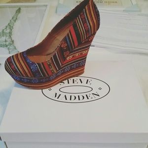 Steve Madden wedges