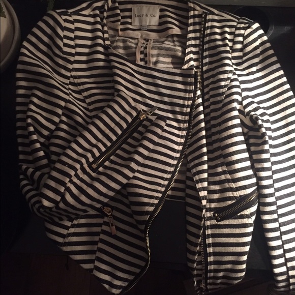 Perfect condition fall jacket - Picture 2 of 4