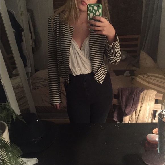 Perfect condition fall jacket - Picture 4 of 4