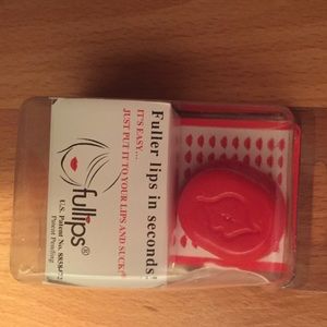 Full lips natural lip enhancer