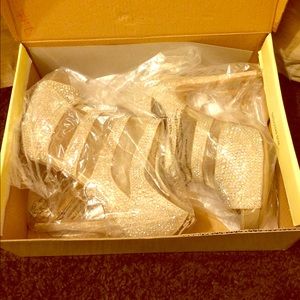 Cathy Jean gold high heals