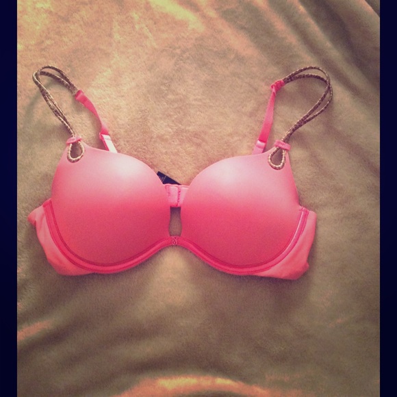 Victoria Secret padded push-up bra, 36B