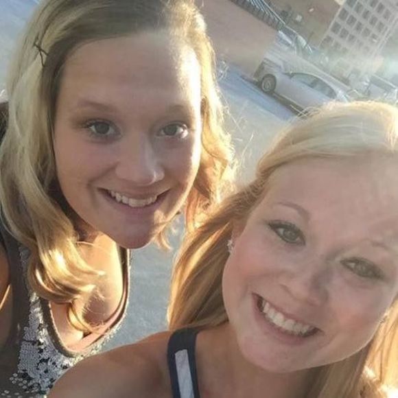 Meet your Posher, Marissa - Picture 1 of 1