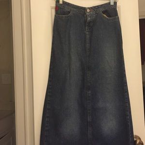 🎉Reduced🎉 Maxi jean skirt