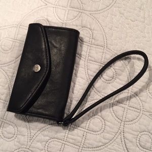 Hollister Co. BLK Leather iPhone 5/5s Wallet Case