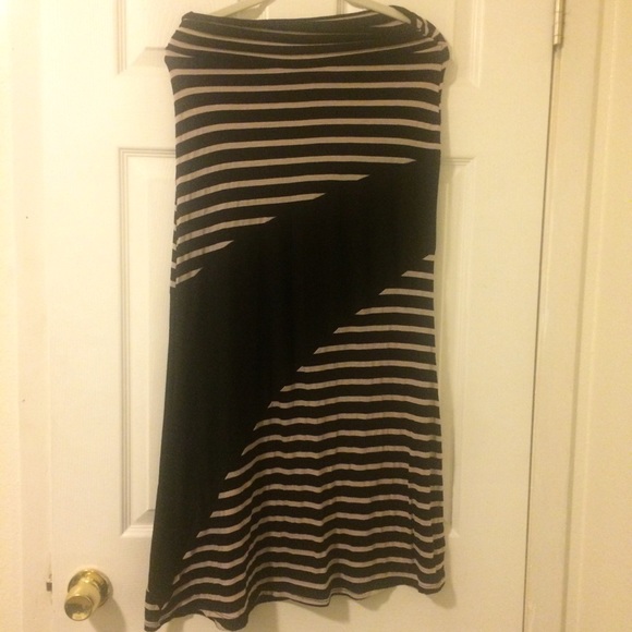 Long black and cream skirt