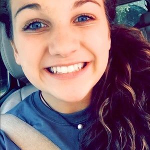 Meet your Posher, Loren