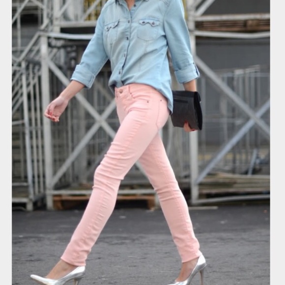 AE pink skinny jeans
