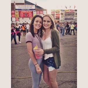 Meet your Posher, Jenna