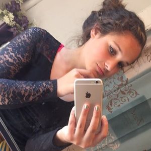 Meet your Posher, Leanna