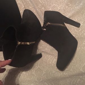 Cute suede booties for fall